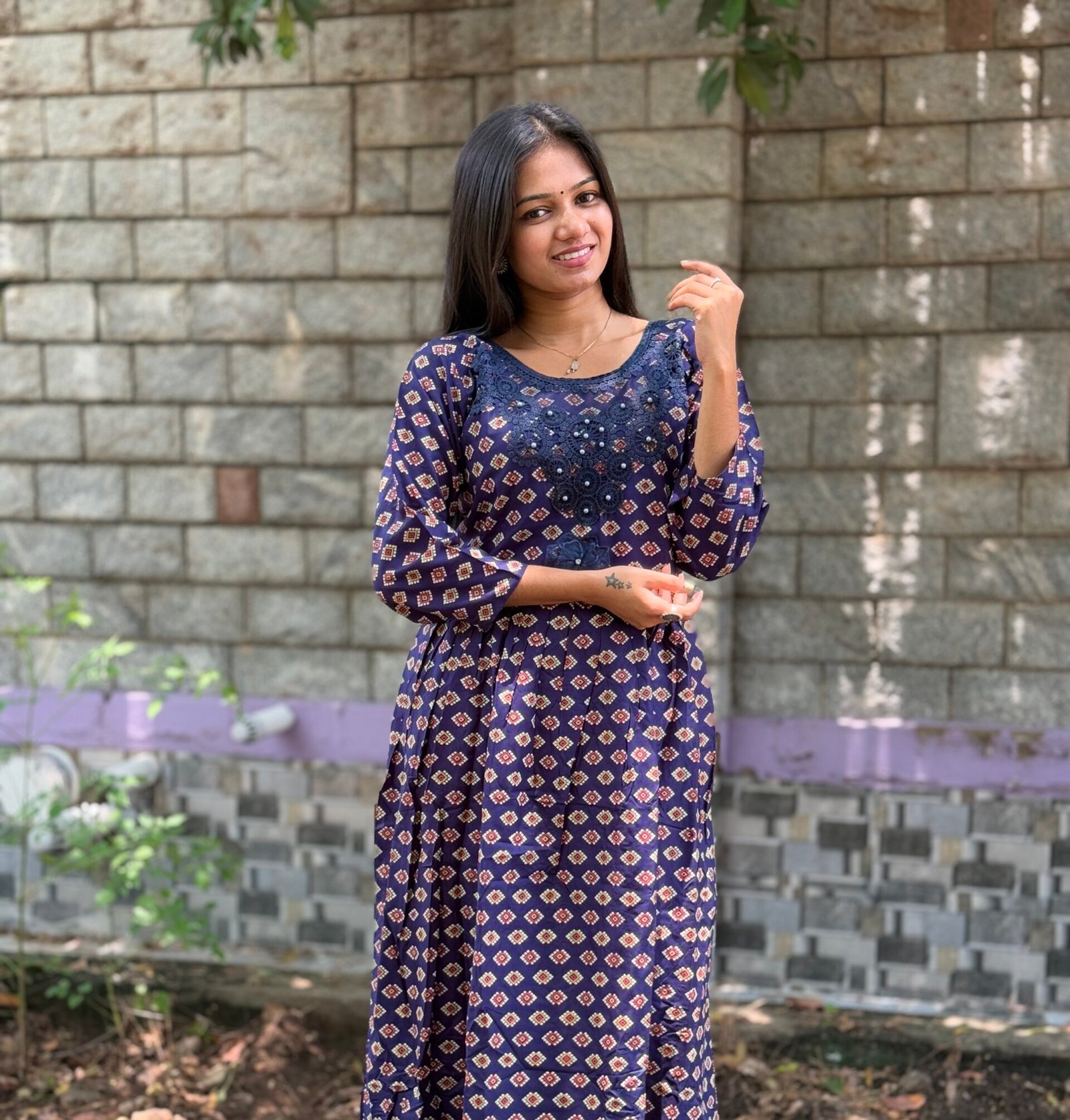 Indigo Heritage Charm - Elegant Bloom