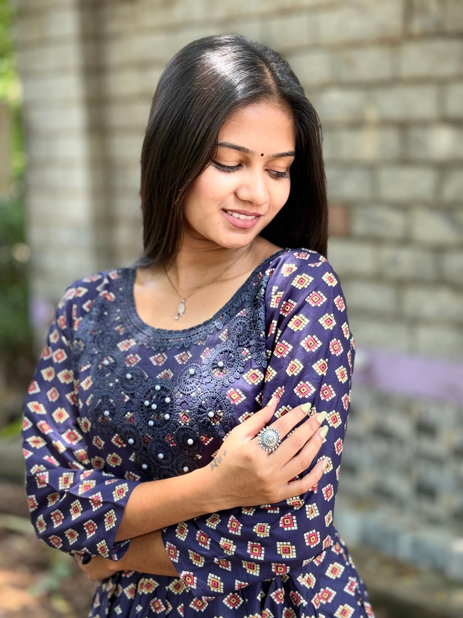 Indigo Heritage Charm - Elegant Bloom